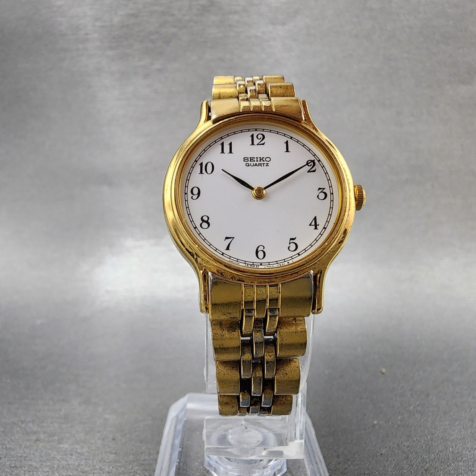Seiko Watch Women 26mm White Dial Gold Tone Round V7006091 New Battery5