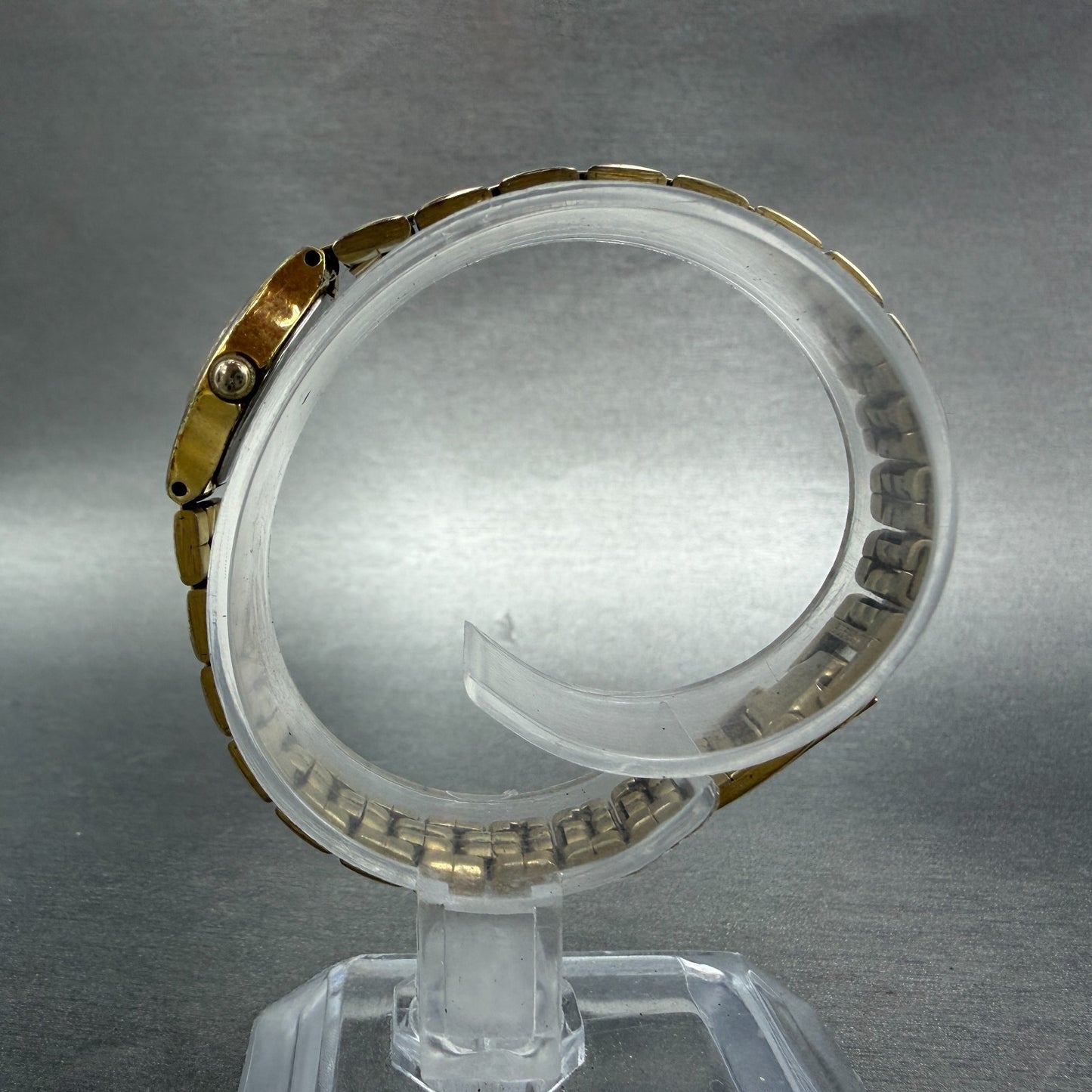 Seiko Watch Women 17mm Champagne DIla Gold Tone Oval 1F20-5B19 New Battery VTG6