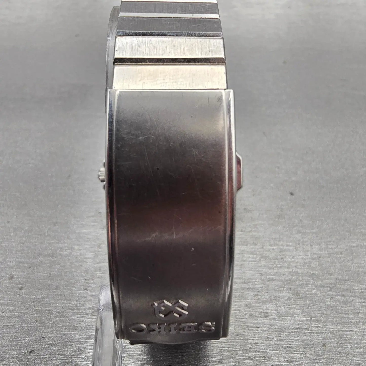 Seiko SQ Watch Men 37mm Black Dial Silver Tone Daydate 8123-6009 New Battery VTG7