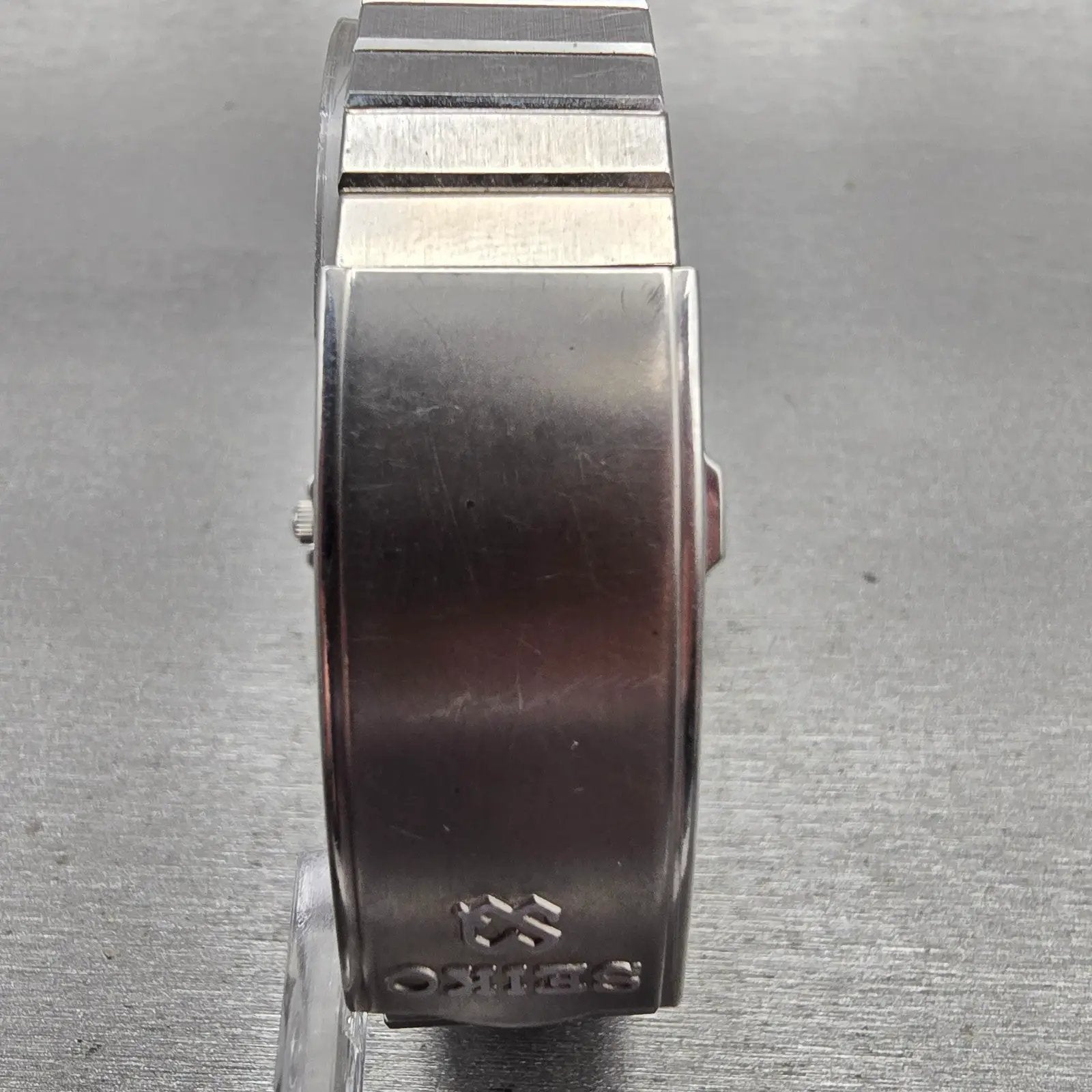 Seiko SQ Watch Men 37mm Black Dial Silver Tone Daydate 8123-6009 New Battery VTG7
