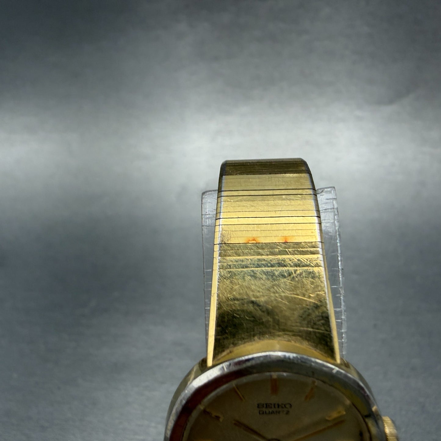 Seiko Watch Women 22mm Champagne Dial Gold Tone Round 2Y00-0200 New Battery4
