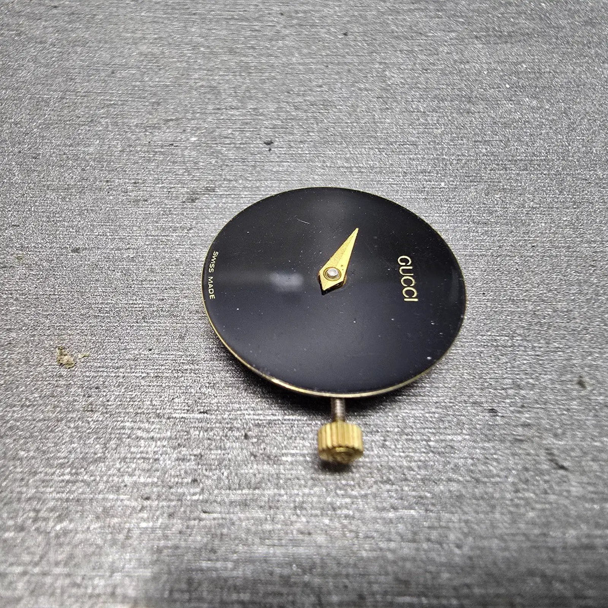ETA 980.003 Quartz Movement 2 Hand 7 Jewels No Date Gucci Dial and Hand VTG4