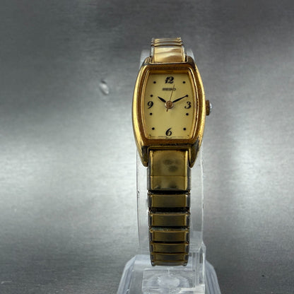 Seiko Tank Watch Women 16mm luminous Dial Gold Tone VTG 1N01-5B79 New Battery5
