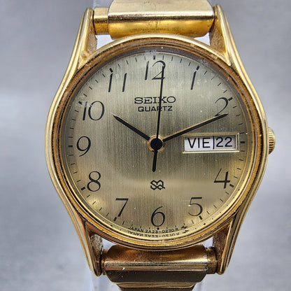Seiko SQ Watch Women 22mm Champagne Dial Gold Tone Daydate 2a230139 New Battery1