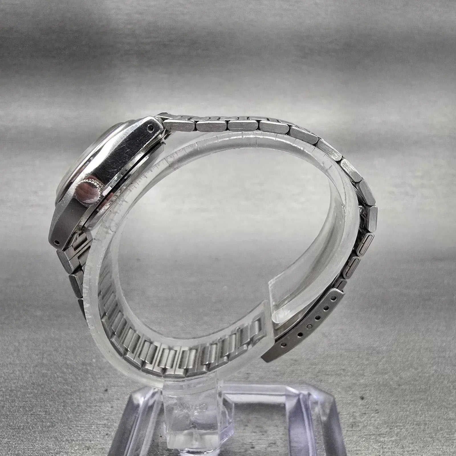 Seiko SQ Watch Women 23mm White Dial Silver Tone Daydate 8523-0039 New Battery6