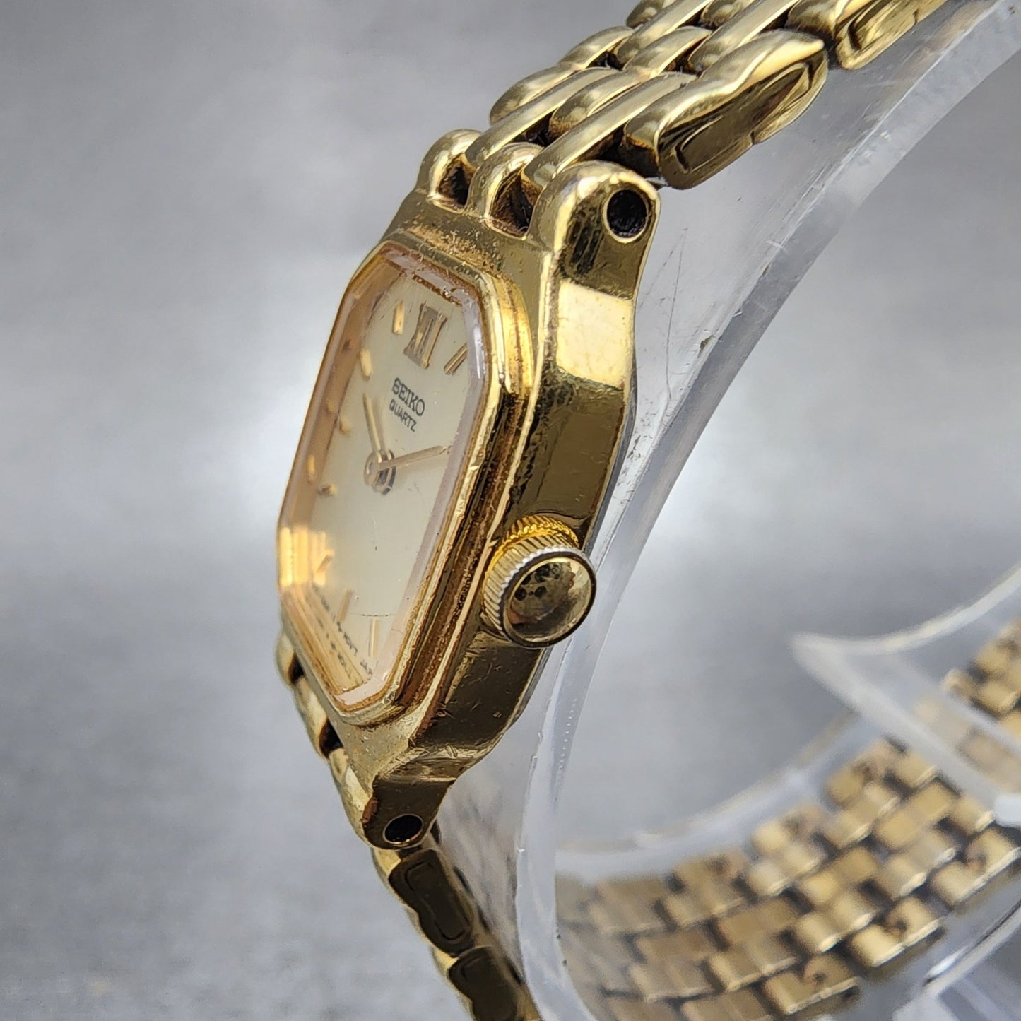 Seiko Tank Watch Women 16mm Champagne Dial Gold Tone 4n005249 New Battery2