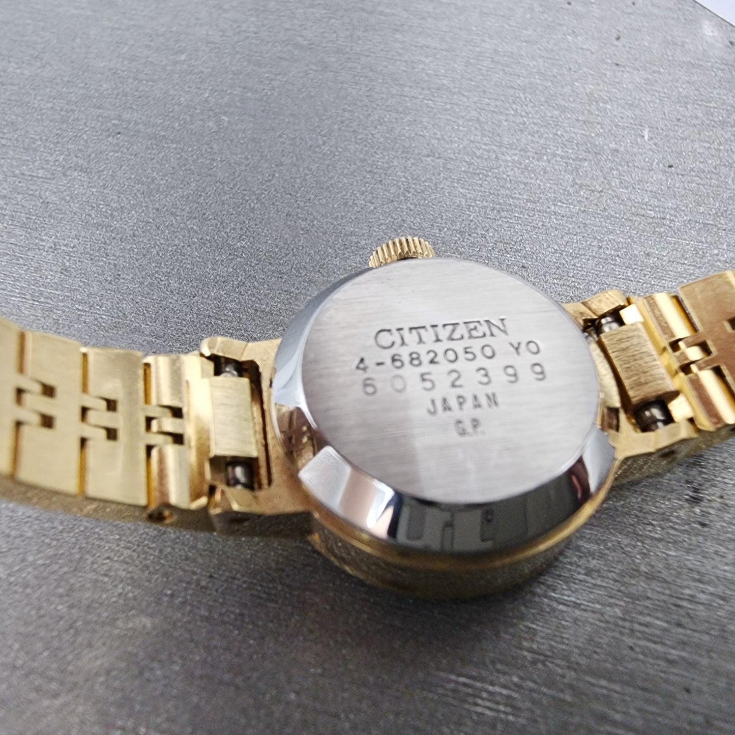 Citizen Special Watch Women 20mm White Dial Gold Plated Manual Wind Runs VTG9