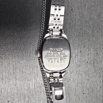 Seiko Pulsar Watch Women 16mm Silver Dial Silver Tone Oval V233-5810 New Battery12
