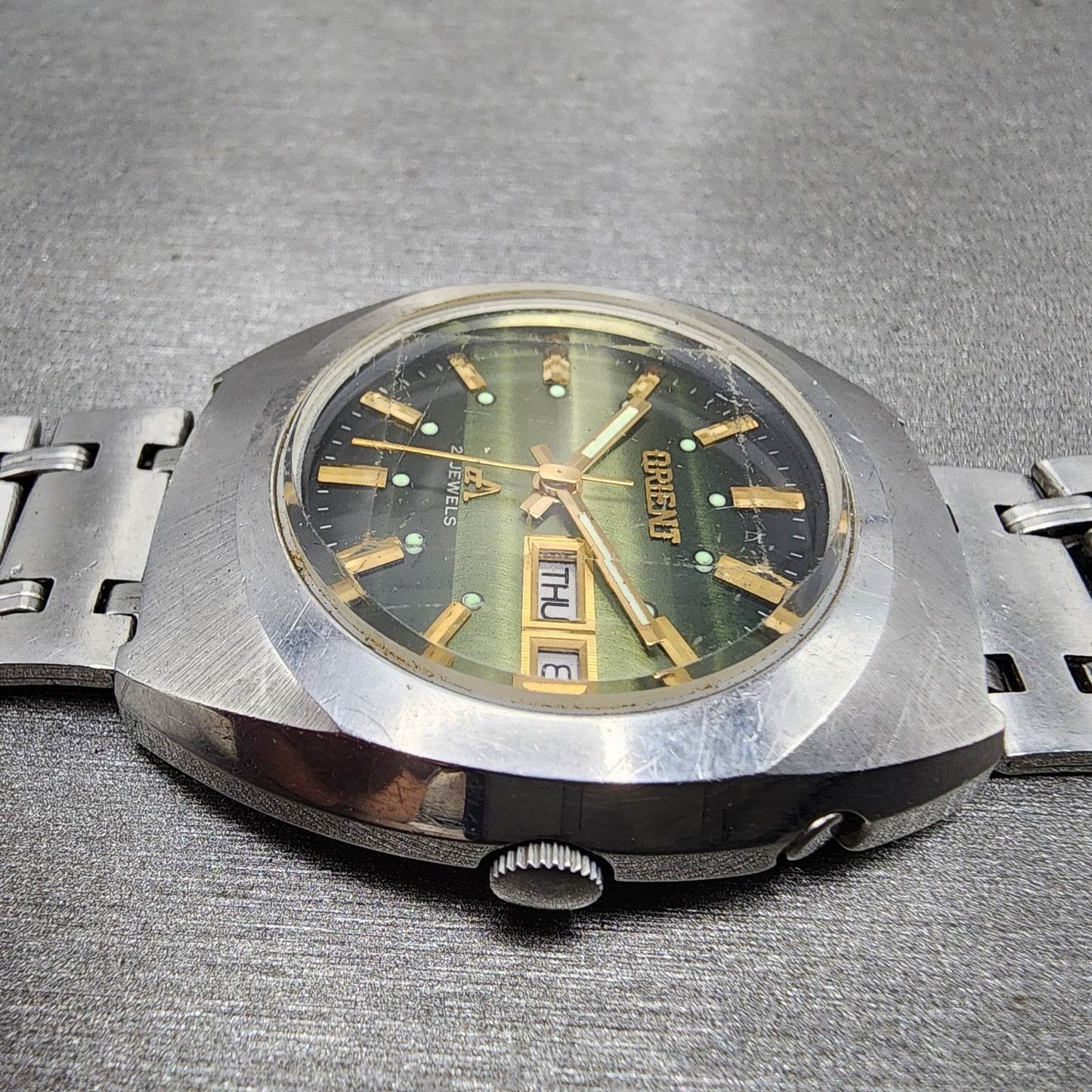 Orient Chrono Ace Watch Men 35mm Green Dial Steel Daydate G42926740 Runs3