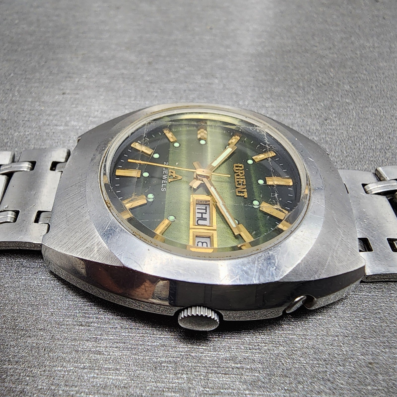 Orient Chrono Ace Watch Men 35mm Green Dial Steel Daydate G42926740 Runs3