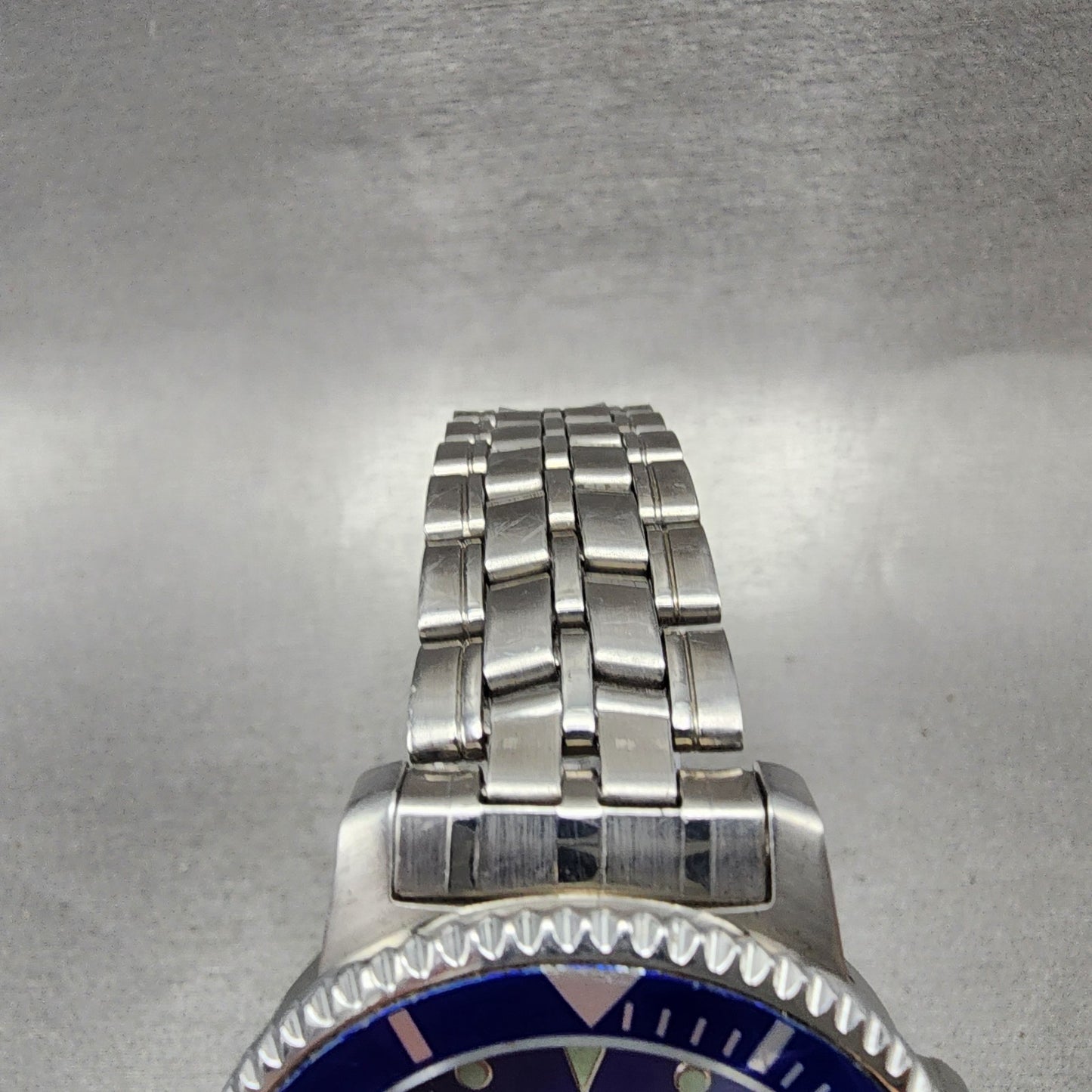 Croton Dive Watch Men 38mm Blue Dial Silver Tone Date Round New Battery4