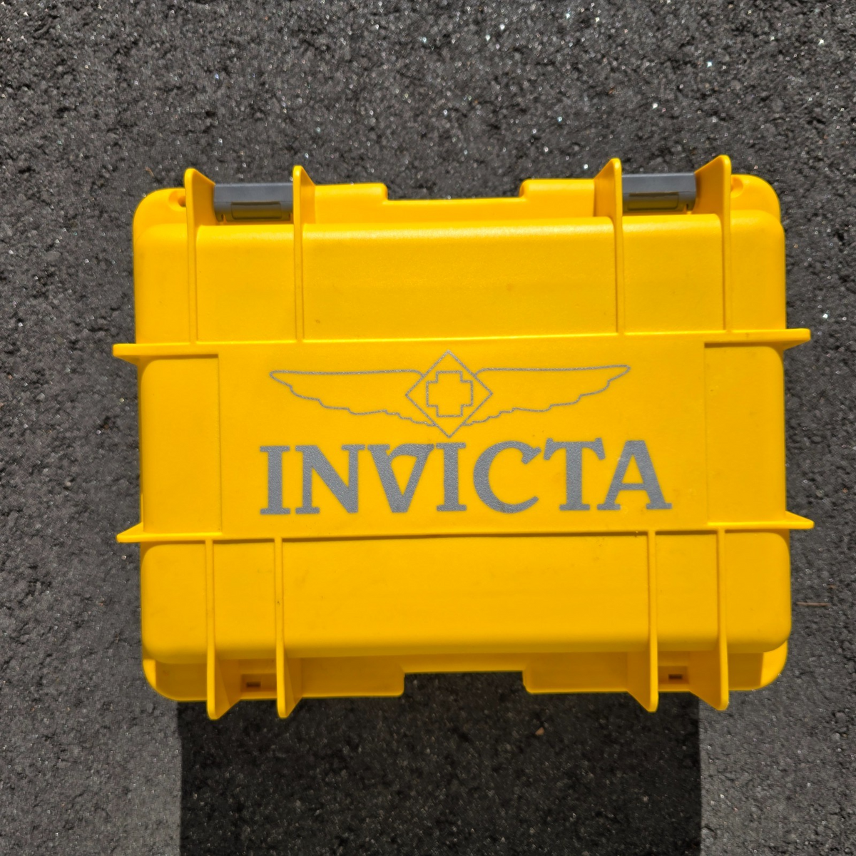 Invicta 8 Slot Watch Case Hard Yellow Black Plastic Foam insert Handle Cary Case0