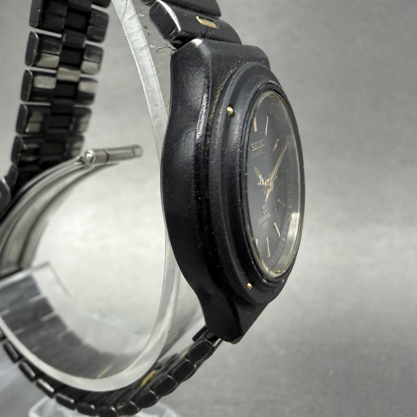 Seiko SQ Sports 100 Watch Women 26mm Black Dial Black Tone Daydate New Battery3