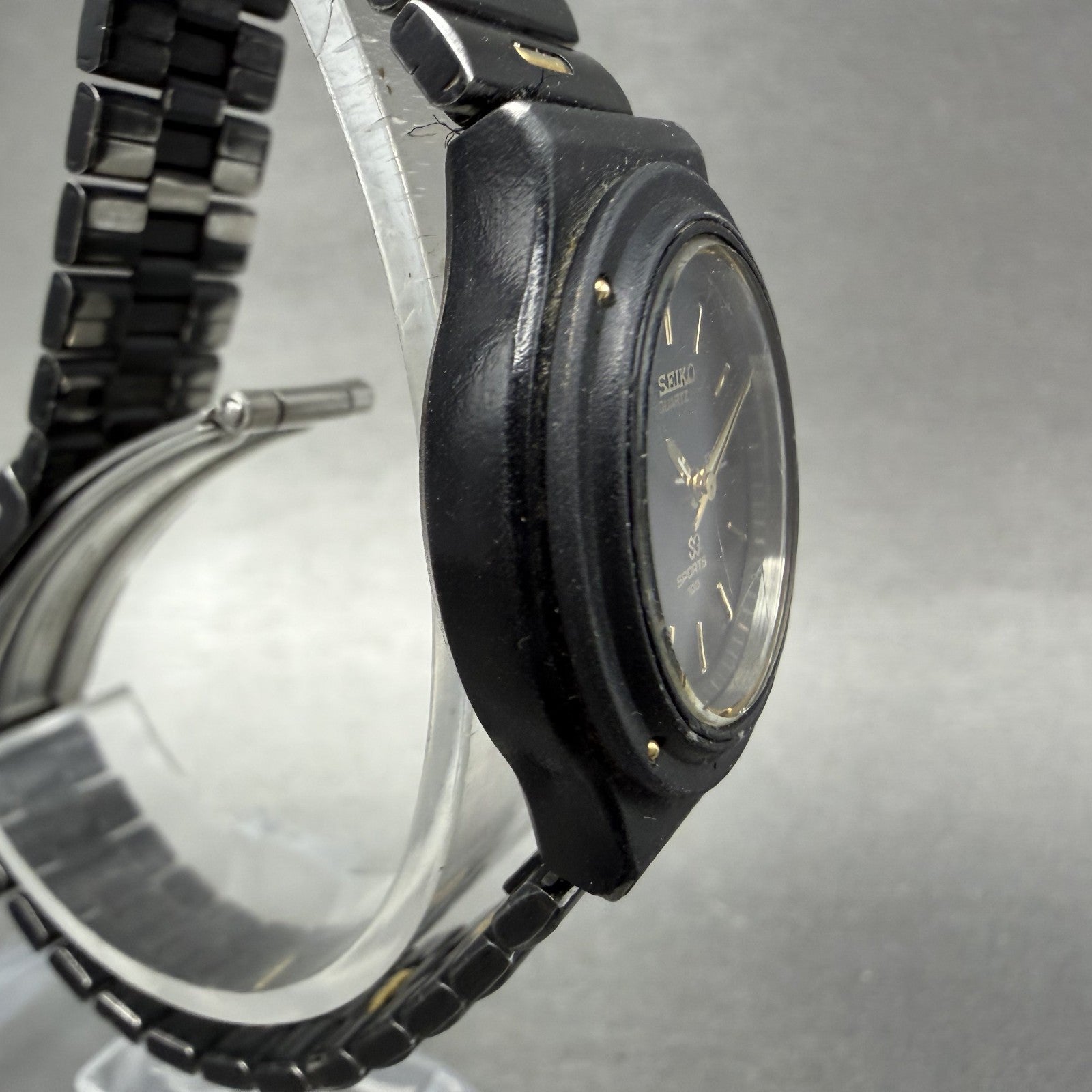 Seiko SQ Sports 100 Watch Women 26mm Black Dial Black Tone Daydate New Battery3