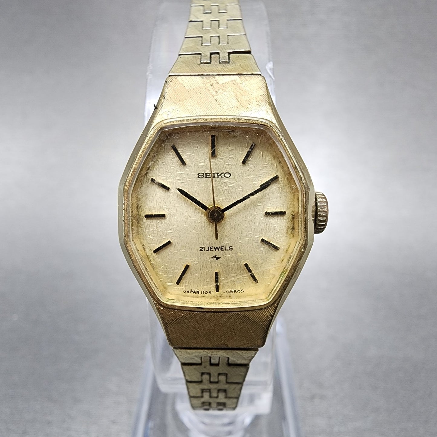 Seiko Watch Women 19mm Champagne Dial Gold Tone Octagon Manual 11043390 Runs0