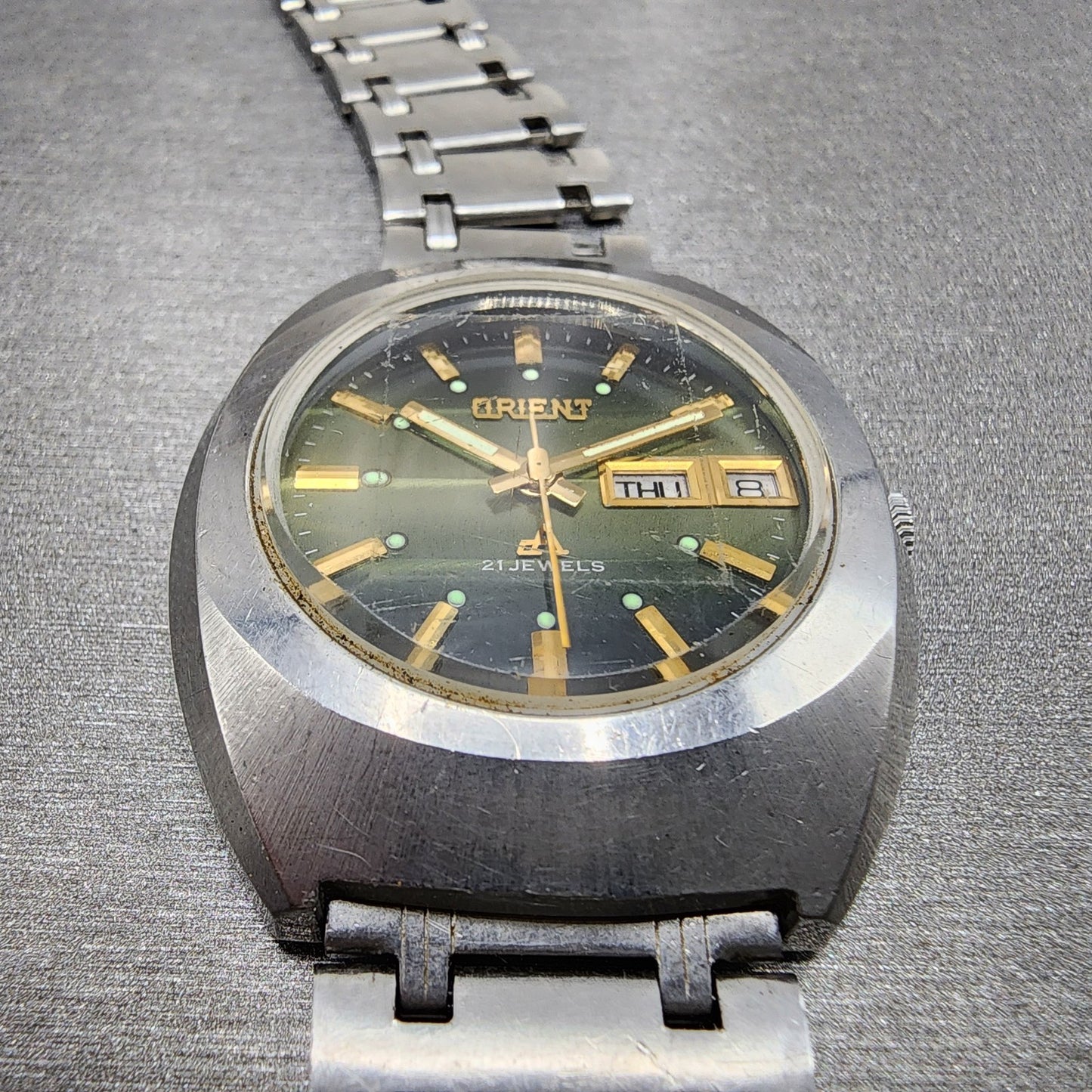 Orient Chrono Ace Watch Men 35mm Green Dial Steel Daydate G42926740 Runs2