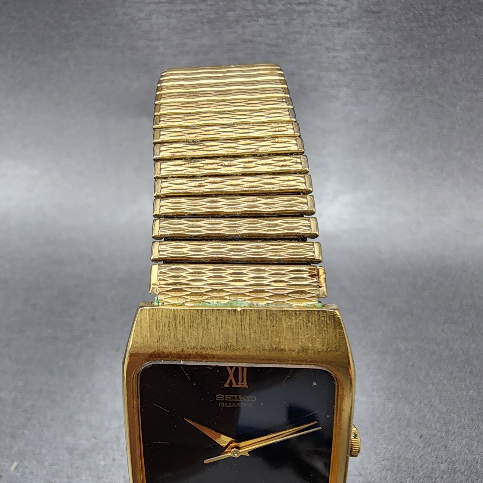 Seiko Tank Watch Men 26mm Black Dial Gold Tone Rectangle 5Y955009 New Battery4