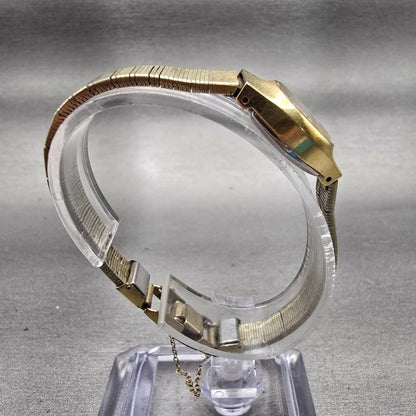 Seiko Watch Women 18mm Gold Dial Gold Tone Oval 17-3440 Manual Wind Runs VTG8