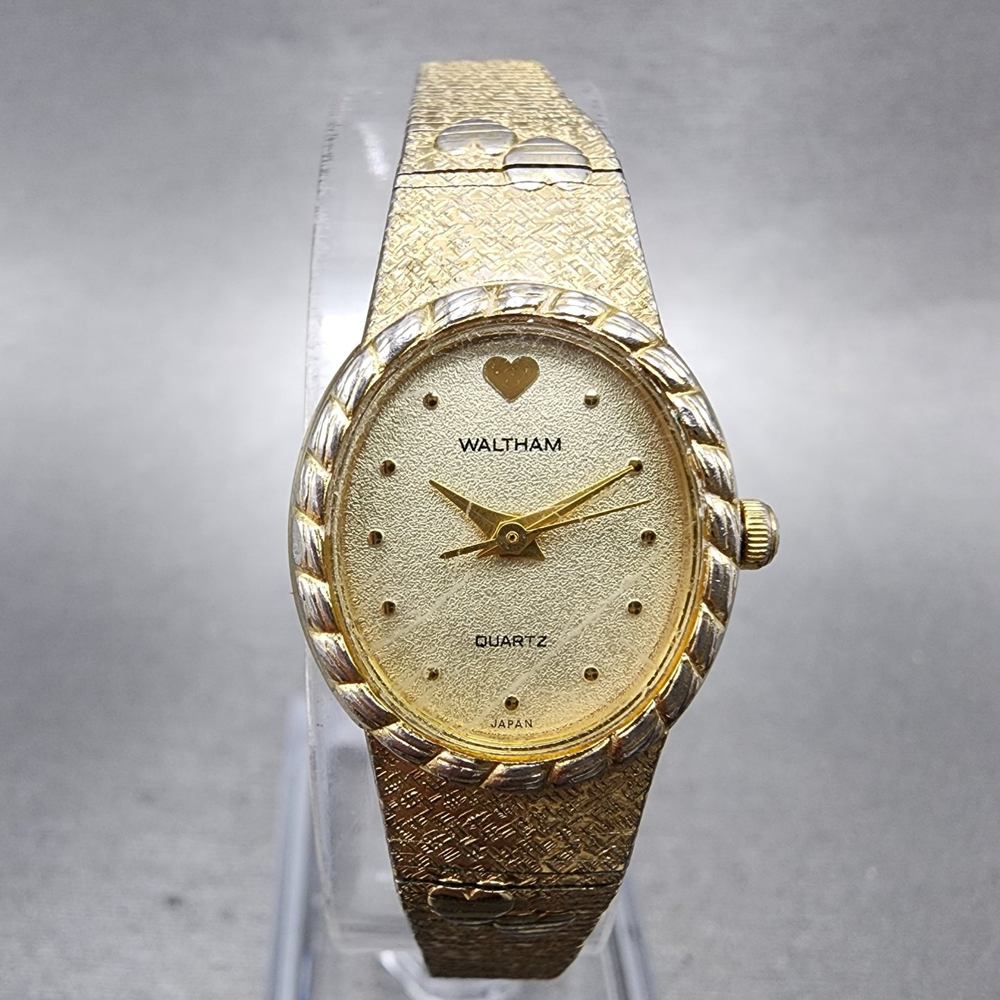 Waltham Watch Women 18mm Champagne Dial Gold Tone Oval 6L32 New Battery Hearts0