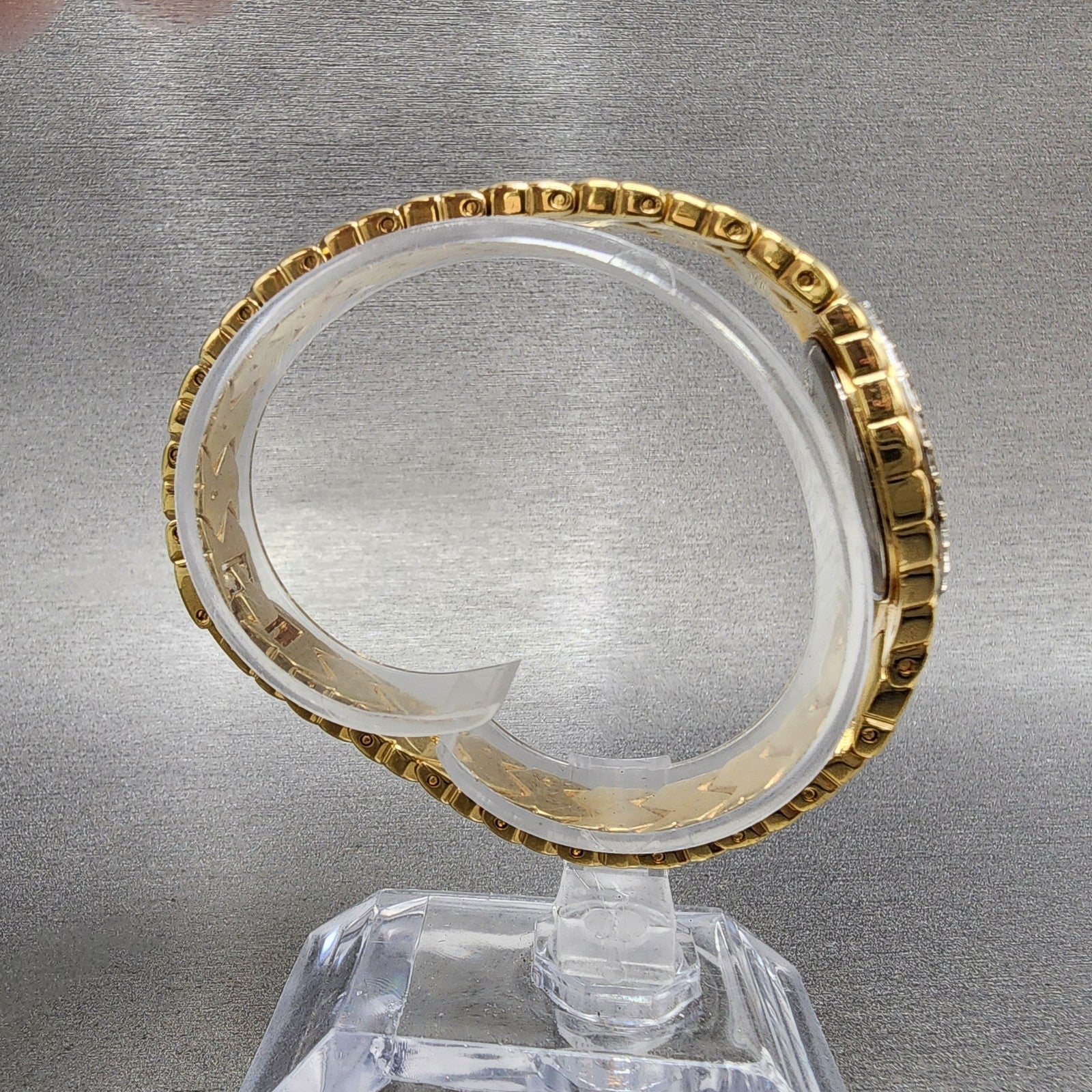 Croton Watch Women 19mm MOP Dial Gold Tone Crystal Bezel Oval new Battery8