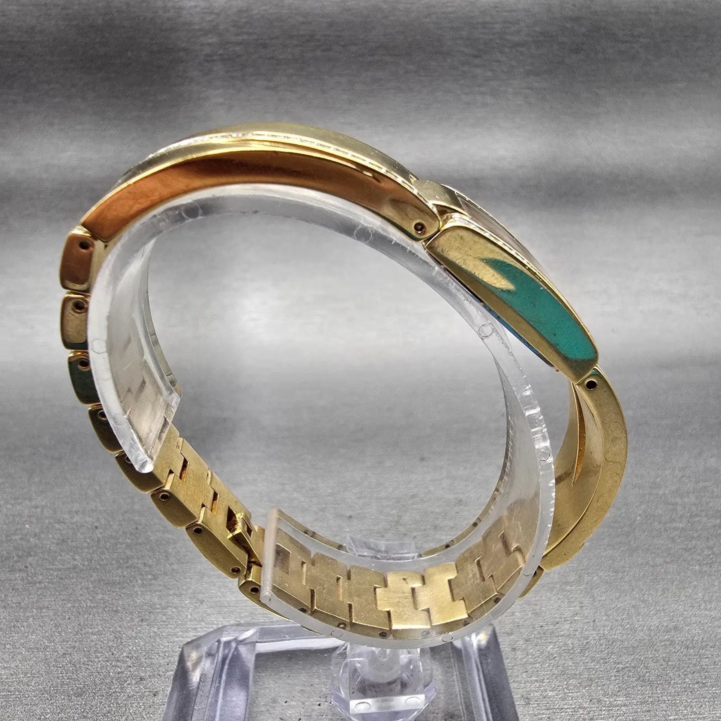 Bulova Watch Women 14mm MOP Dial Gold Tone Gemmed Rectangle 98V28 New Battery8