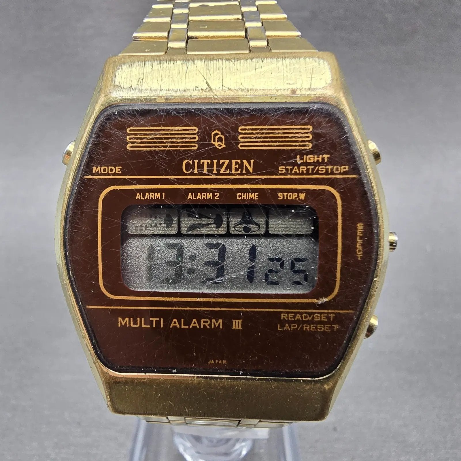 Citizen Watch Men 34mm Gold Digital Alarm Chronograph 4-098609 New Battery VTG0