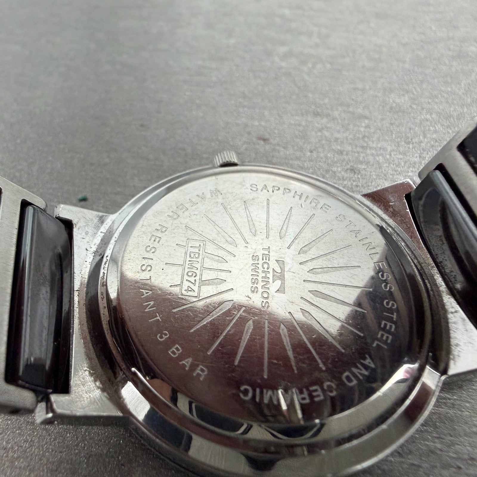 Technos Watch Men 33mm Black Dial Silver Tone Round TBM674 New Battery9