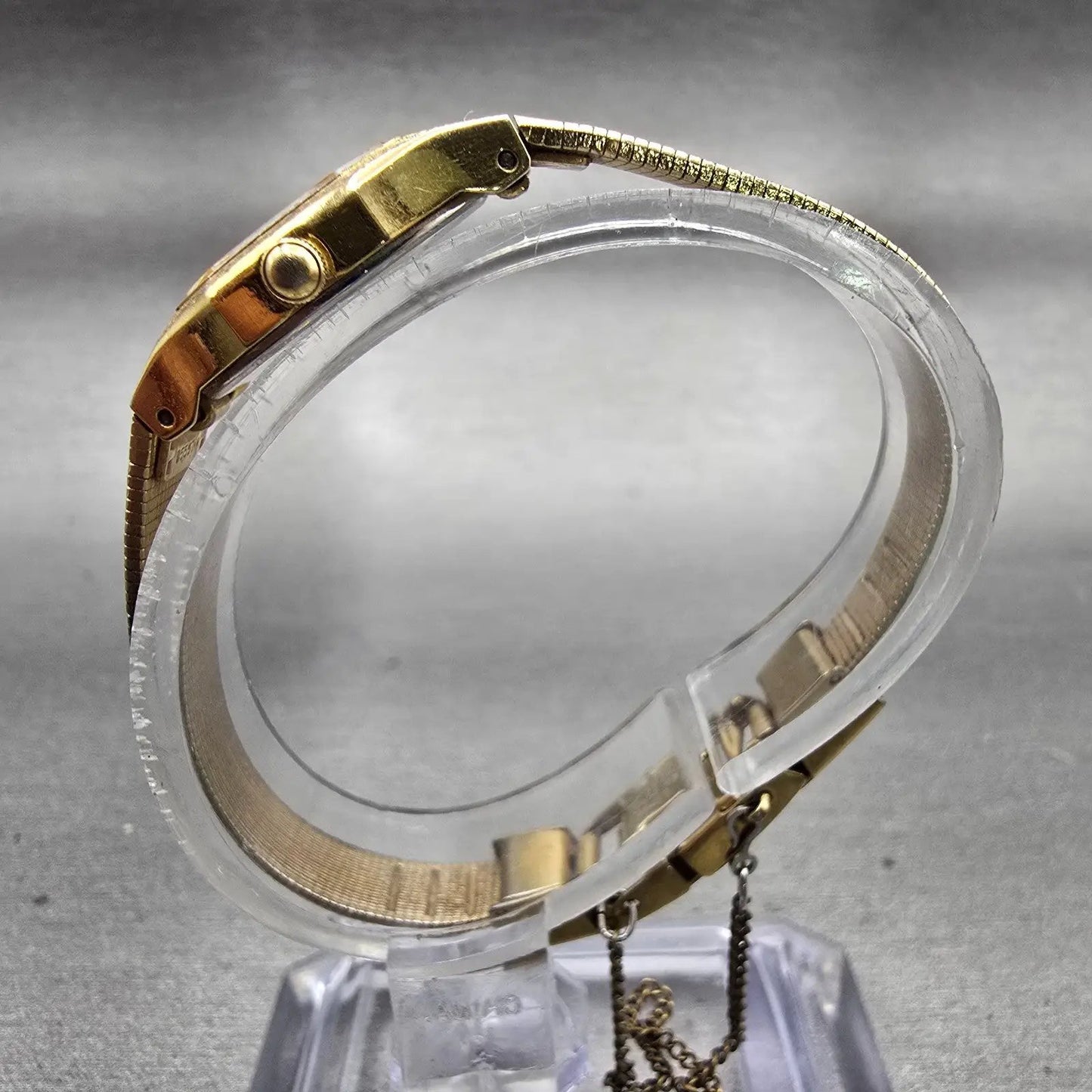 Seiko Watch Women 16mm Gold Dial Gold Tone Oval 1N00-5B29 New Battery Vintage6