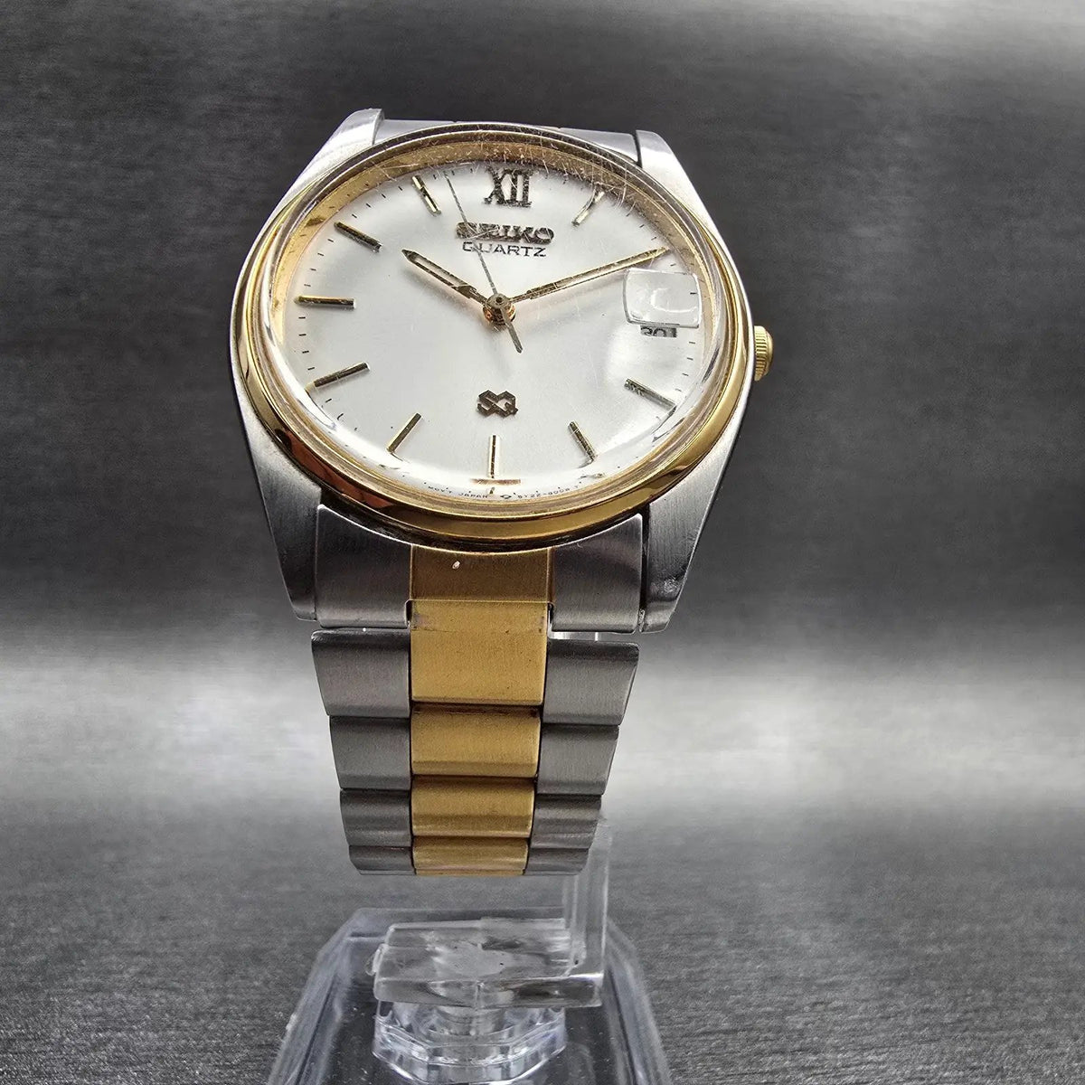Seiko SQ Watch Men 33mm Silver Dial Two Tone Date Round 5Y22-6009 New Battery5