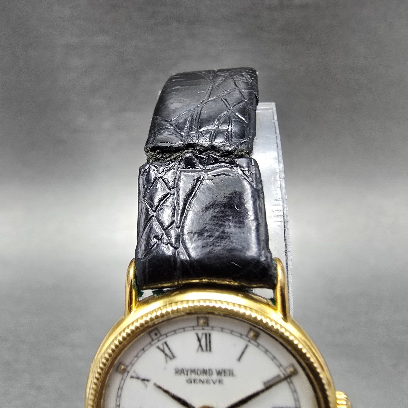 Raymond Weil Watch Women 23mm White Dial Gold Plated Date Round 5314 New Batt JH4