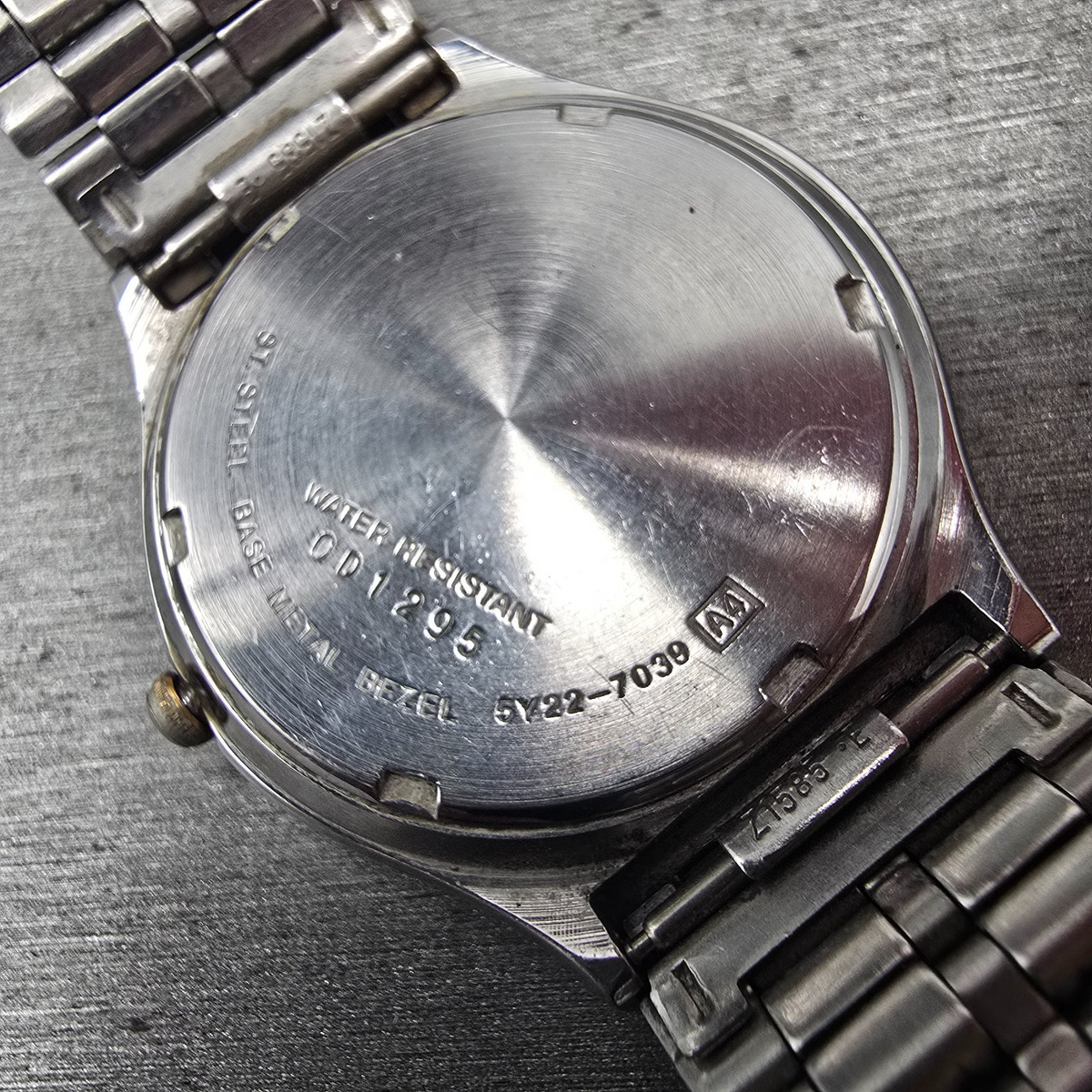 Seiko SQ Watch Men 36mm Black Dial Two Tone Date Round 5Y22-7039 New Battery10