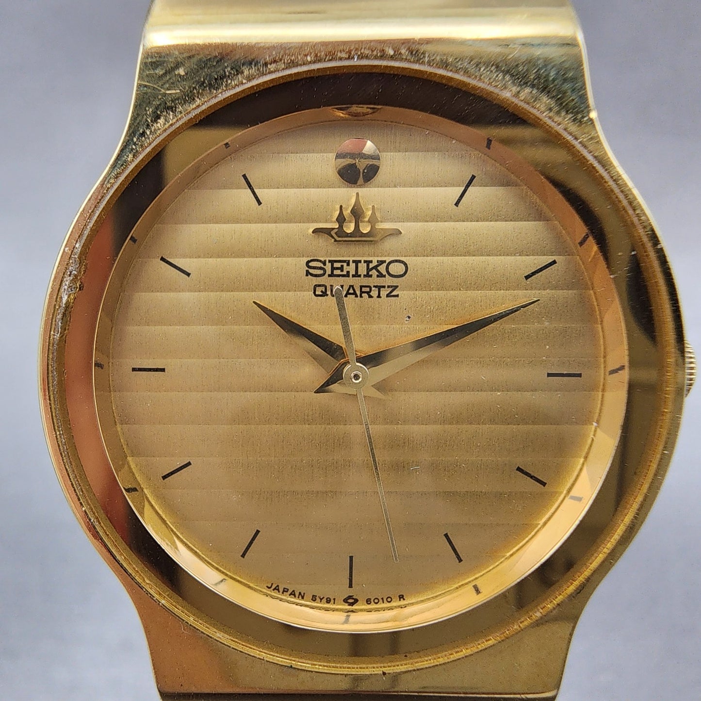 Seiko Watch Women 28mm Champagne Dial Gold Tone Round 5y916010 New Battery1