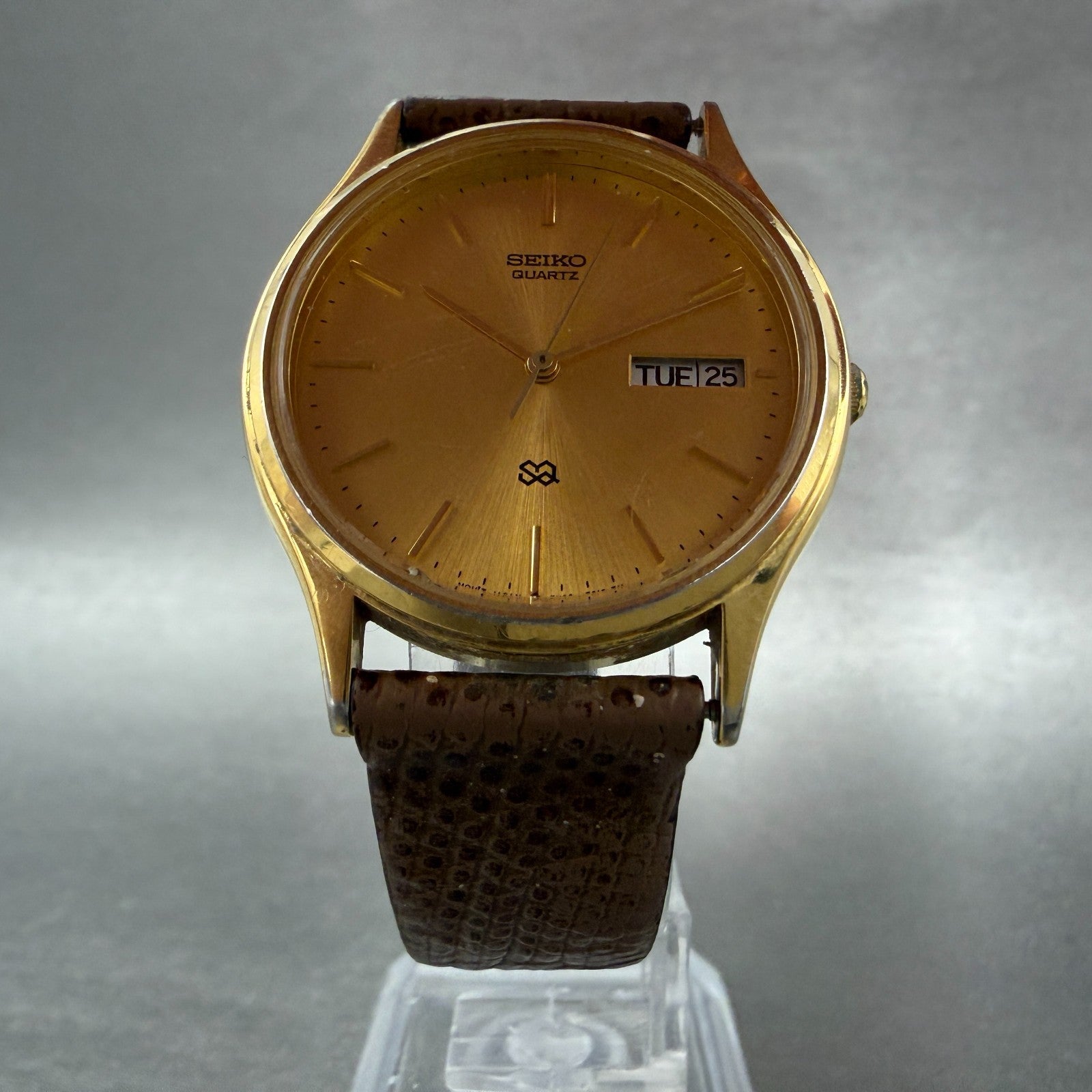 Seiko SQ Watch Men 34mm Champagne Dial Gold Tone Daydate 5Y23-7079 New Battery 55