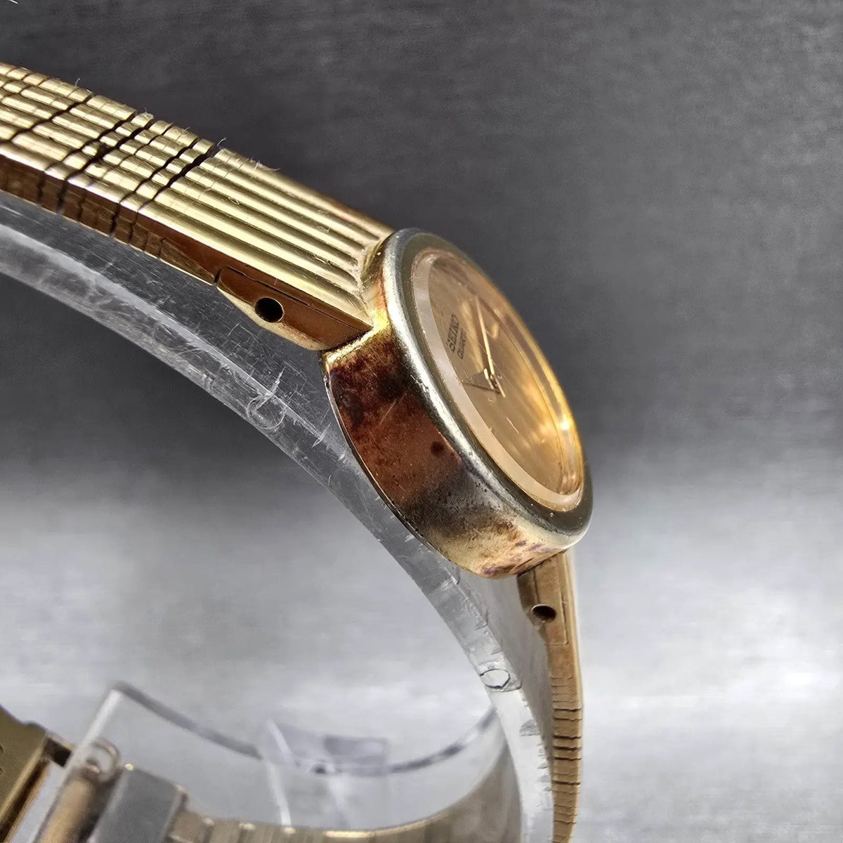 Seiko Watch Women 17mm Gold Dial Gold Tone Round 1E20-0069 New Battery Vintage3