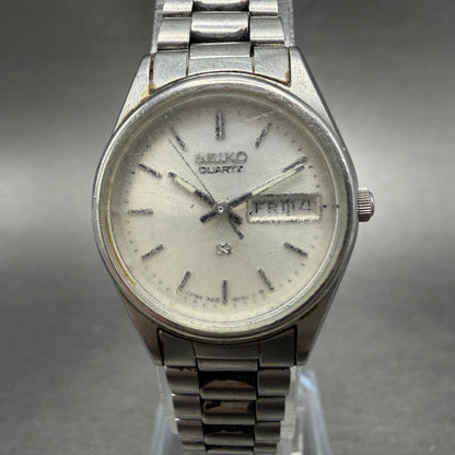 Seiko SQ Watch Women 24mm Silver Dial Silver Tone Daydate Round 3423-0099 NewBat0