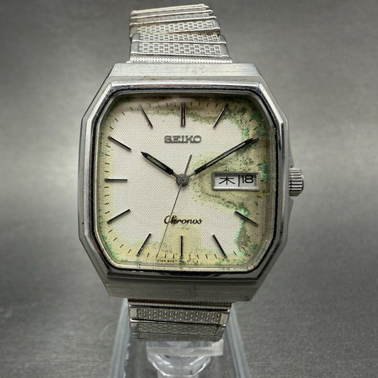 Seiko Chronos Watch Men 31mm Silver Dial Silver Tone Daydate 5H235100 New Batt0
