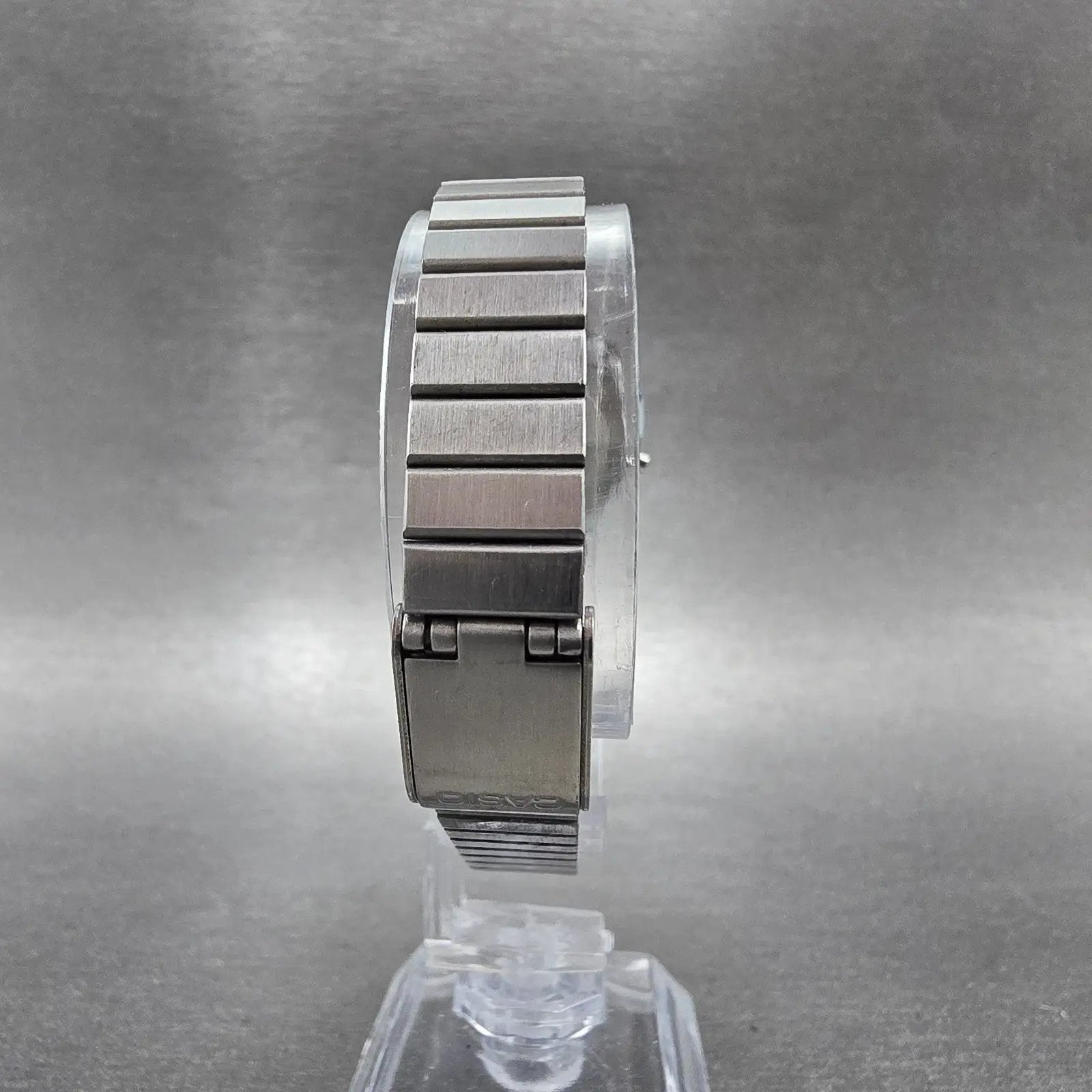 Casio Digital Watch Women 25mm Silver Alarm Chronograph Daydate LA670W New Batt8