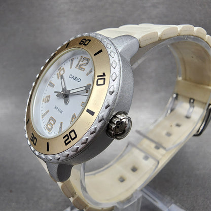 Casio Dive Watch Women 32mm White Dial Silver Tone Round LTP1331 New BatteryABC3