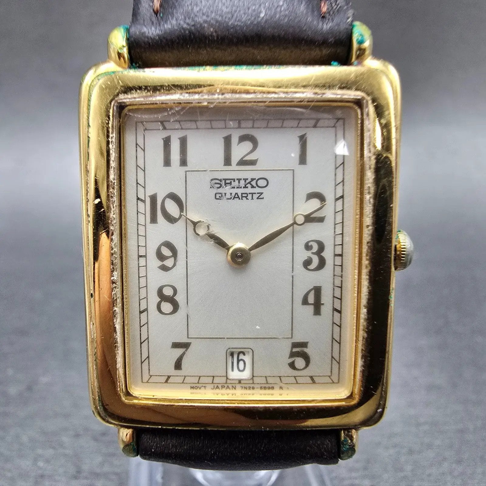 Seiko Tank Watch Men 26mm Silver Dial Gold Tone Date Rectangle 7N29-5B99 PARTS0