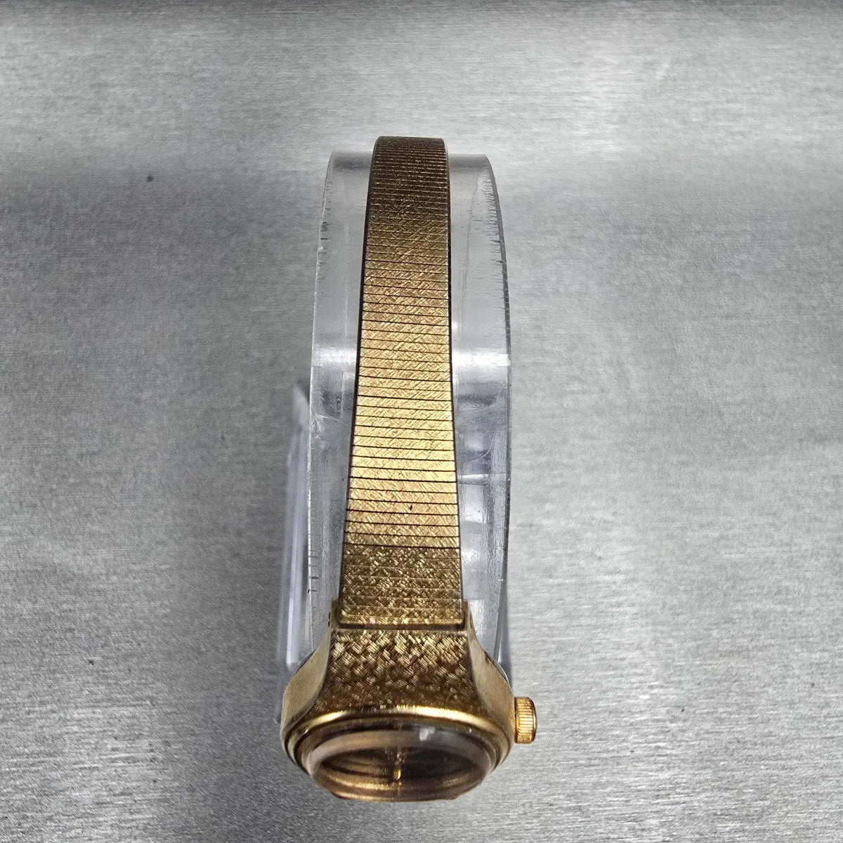 Citizen Seven Watch Women 19mm Black Dial Gold Oval 2030-205316 New Battery JP214