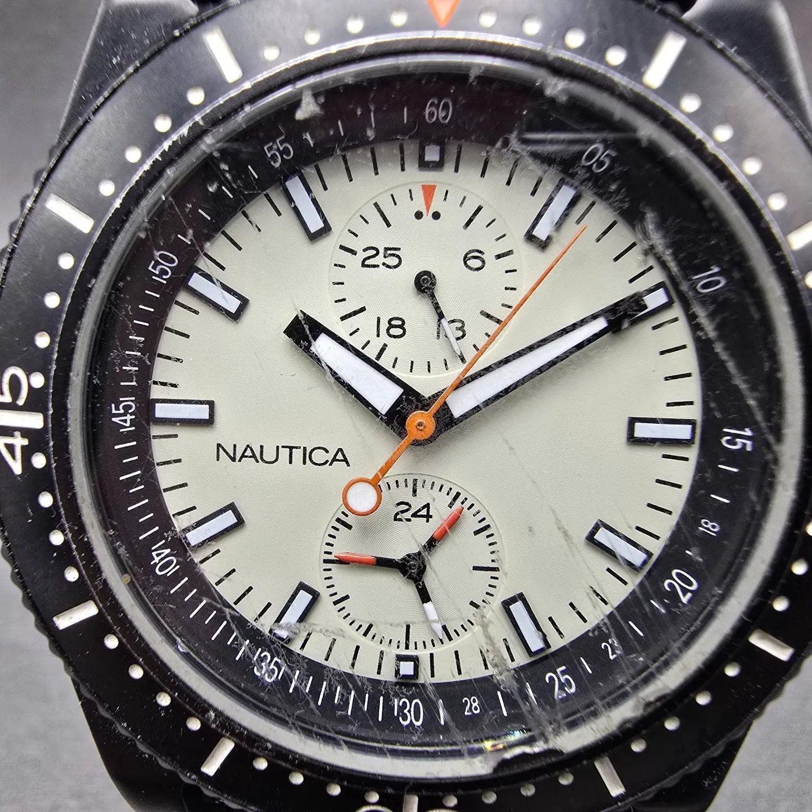 Nautica Dive Watch Men 43mm Gray Dial Black Tone Date Round N11033 New Battery1