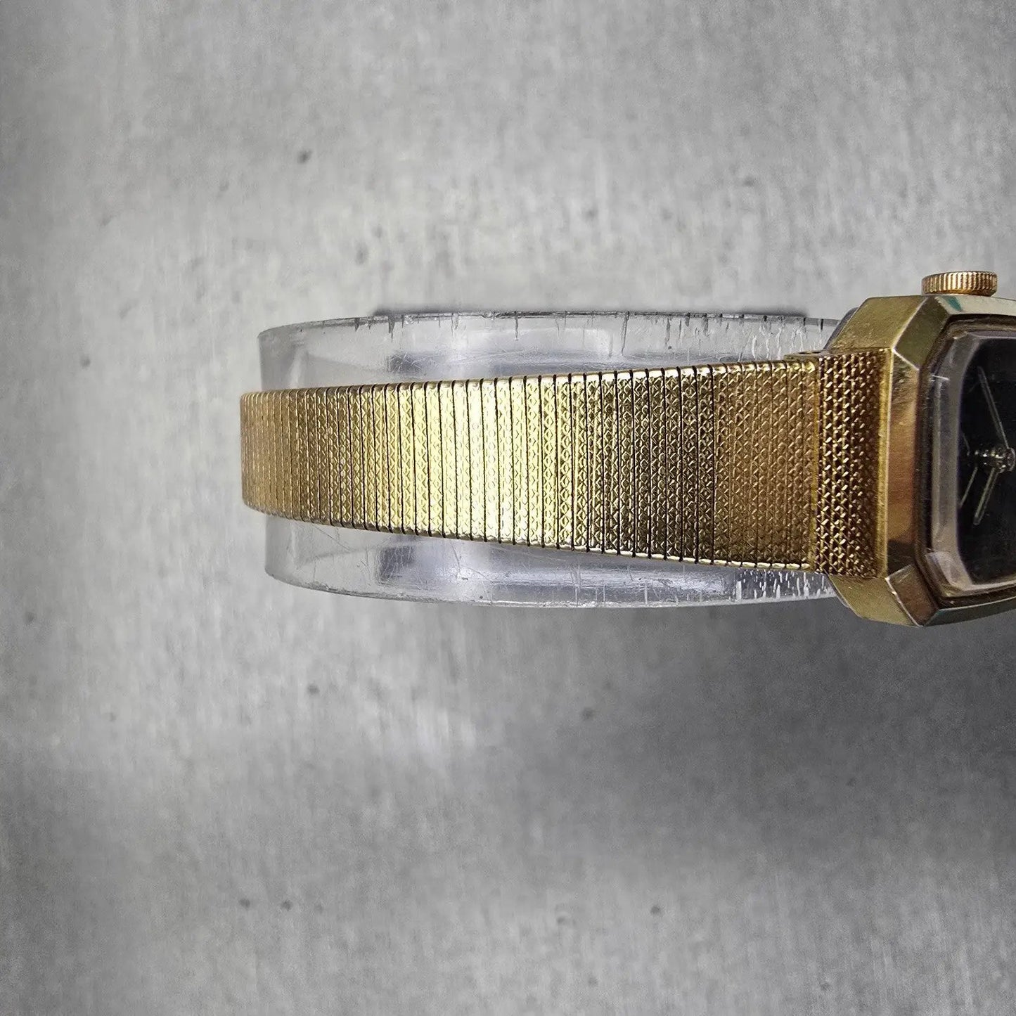 Seiko Watch Women 16mm Black Dial Gold Tone Rectangle 2B20-5019 New Battery VTG4
