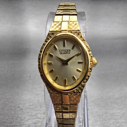 Citizen Watch Women 17mm Champagne Dial Gold Tone Oval 5920-S96494 New Battery0