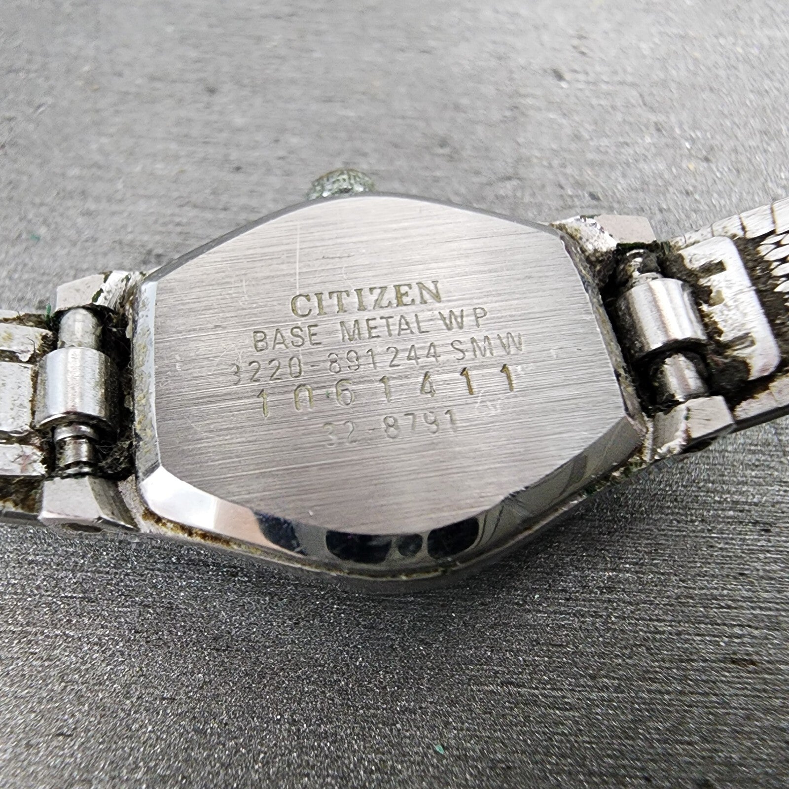 Citizen CQ Watch Women 17mm White Dial Silver Tone Round 3220891244 New Batt9