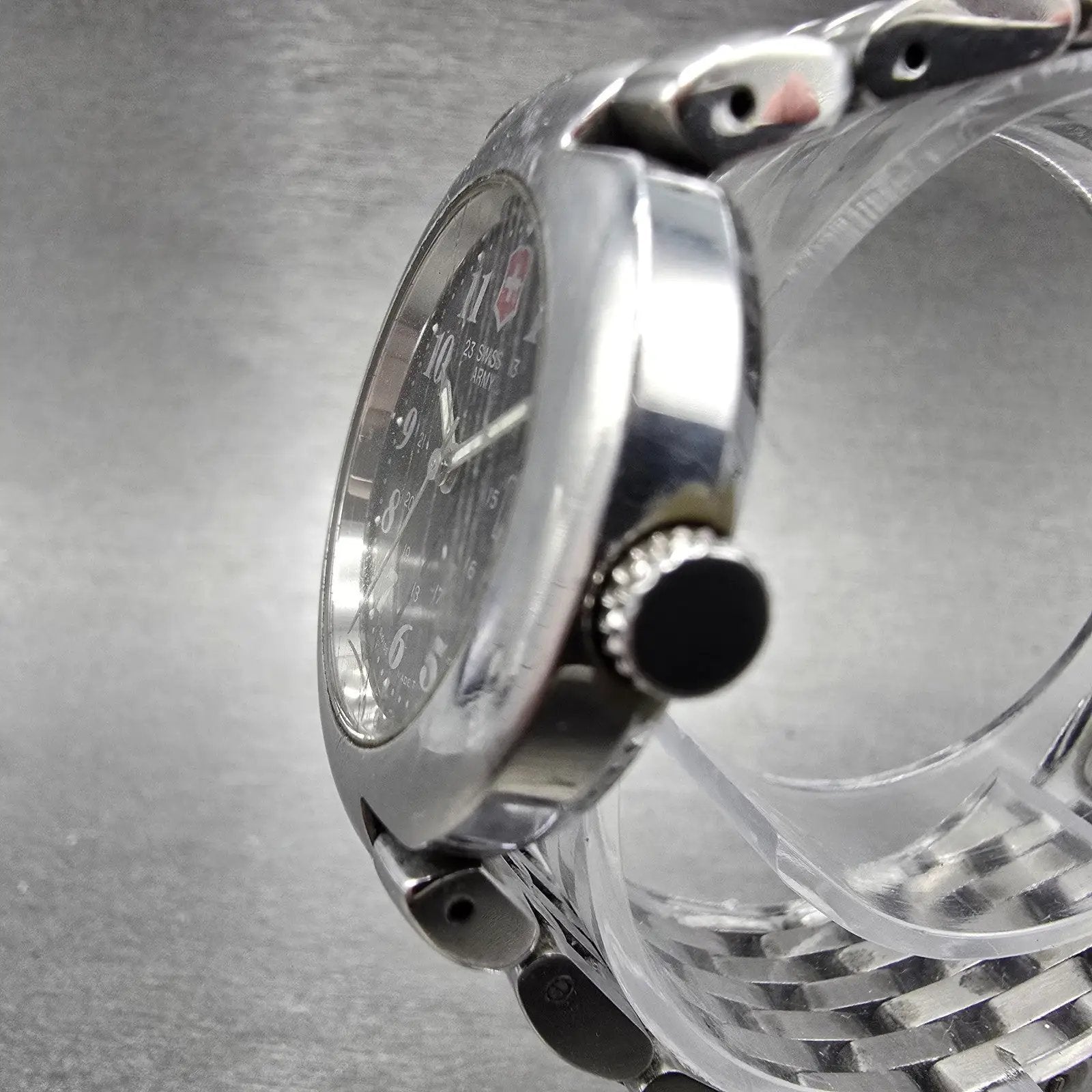 Victorinox Swiss Army Cavalry Watch Women 31mm Black Dial Steel Date New Battery2