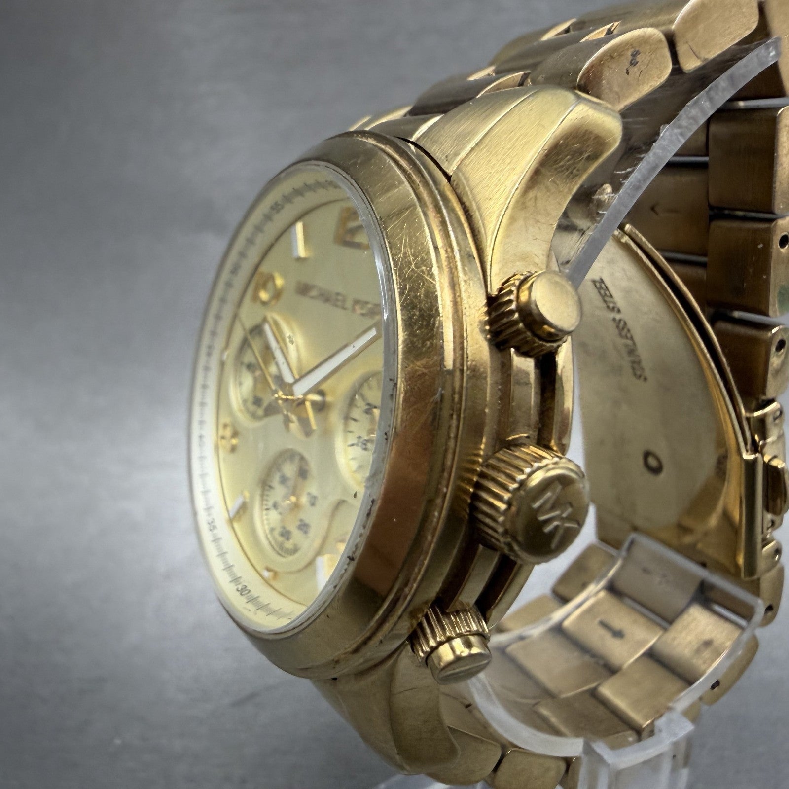 Michael Kors Runway Chronograph Watch Women 38mm Champagne Dial Gold Tone NewBat2
