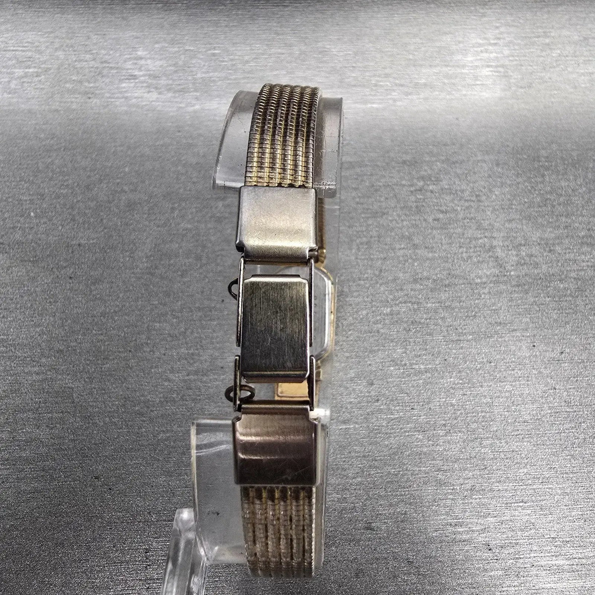 Seiko Tank Watch Women 12mm Gold Dial Gold Tone Rectangle 2E20-6019 New BatteryJ7
