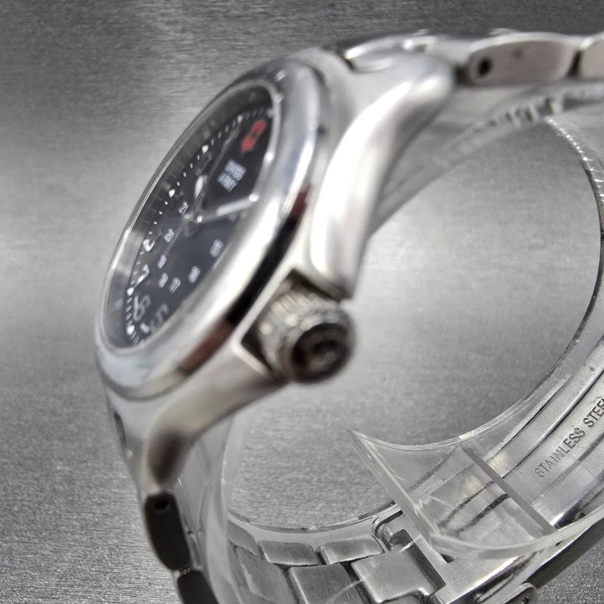 Victorinox Swiss Army Officer Watch Women 28mm Black Dial Steel Date 241033 Runs2