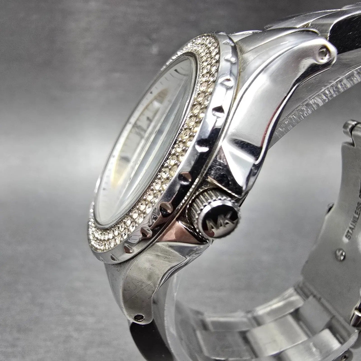 Michael Kors Madison Watch Women 33mm MOP Dial Silver Tone Date MK-5401 NewBat Q2
