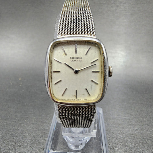 Seiko Tank Watch Women 19mm White Dial Silver Tone Rectangle 16-5259 New Batt